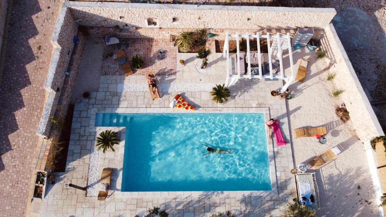 The Residence Bilice Bagian luar foto
