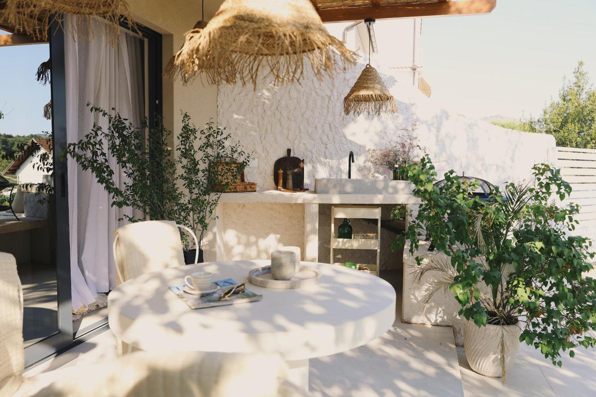 The Residence Bilice Bagian luar foto