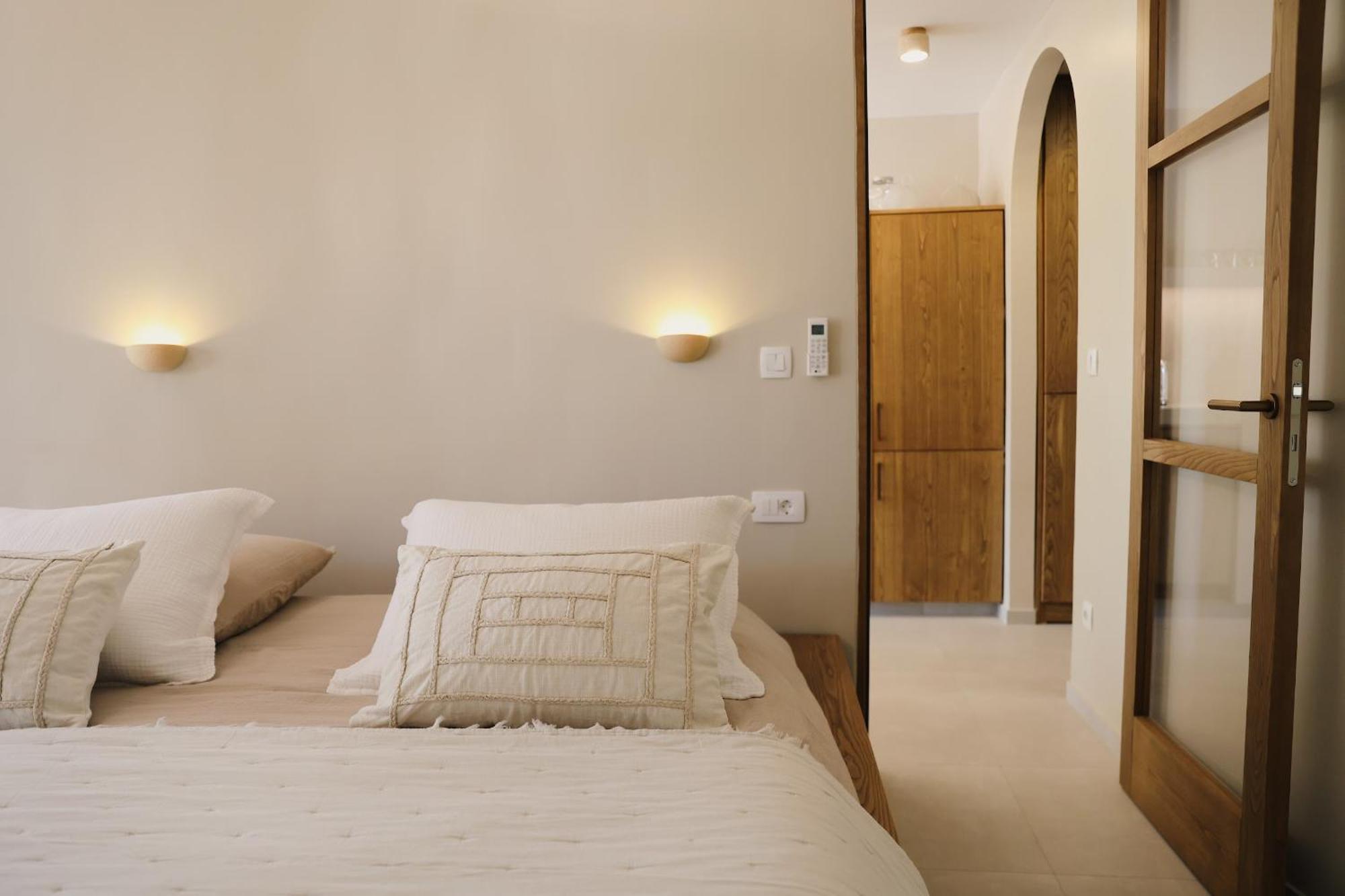 The Residence Bilice Bagian luar foto