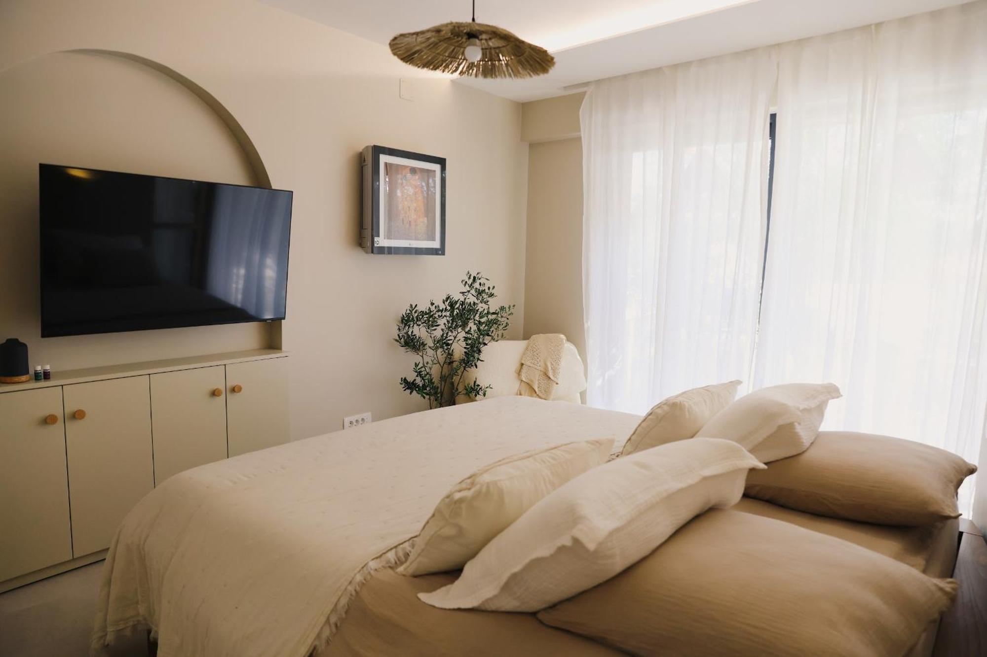 The Residence Bilice Bagian luar foto